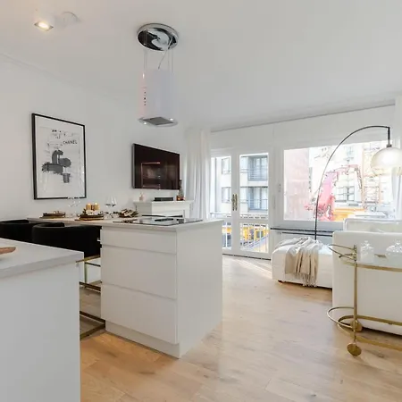 Stylish With Cosy Fireplace At 100 Meters From The Sea * Knokke-Heist